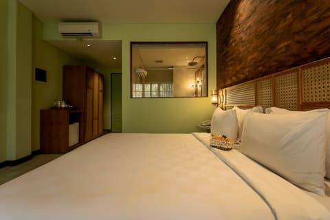 Fourteen Roses Boutique Hotel Legian, Room