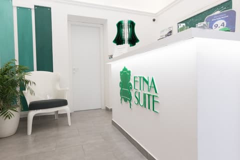 Etna Suite, Interior entrance