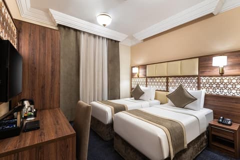 Golden Tulip Al Zahabi, Room