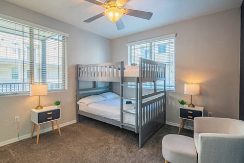 KLVG - The Fredrick Tempe, Room