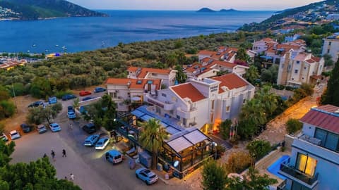 kalkan suites, Exterior