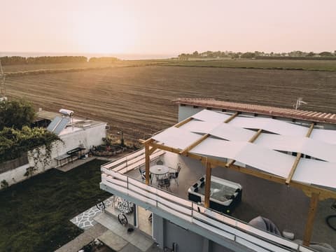 Sirens Luxury Apartments Palouki, Front of property