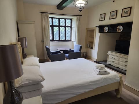 Langley Inn, Room