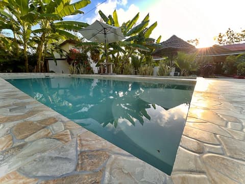 zanzllywood hotel and apartments, Pool