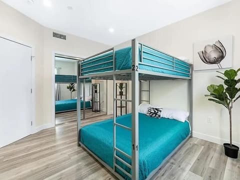 Format Stays Coliving, Room