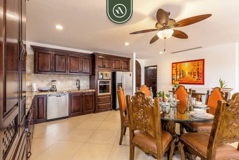 Hacienda Encantada by Naya Homes, Private kitchen