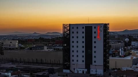 Hampton By Hilton Queretaro Juriquilla, Front of property