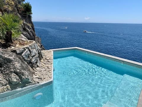 VILLA LE BASTE, Pool