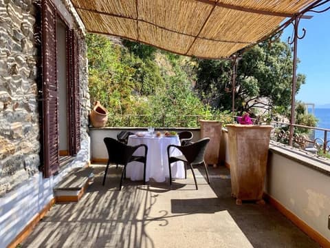 VILLA LE BASTE, Room