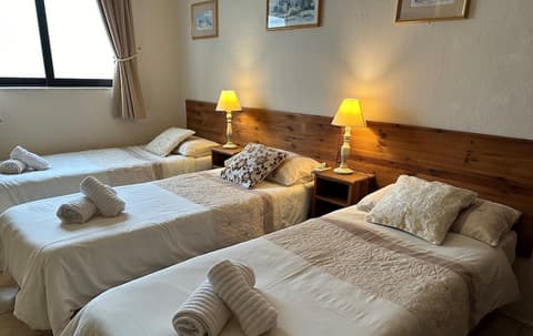 Green Grove Guest house, Room