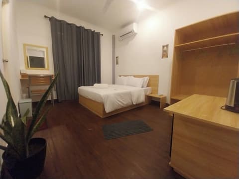 clovebeach, Room