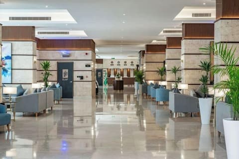 Elaf Qinwan Hotel, Interior entrance