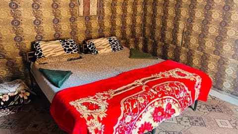 Wadi Rum Hikes & Camp, Room