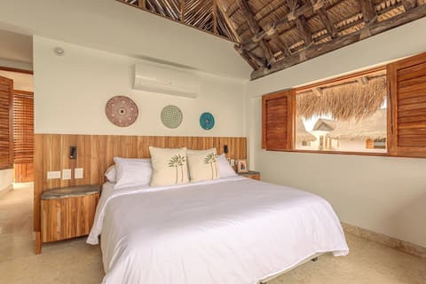 Soy Local Islawa, Room