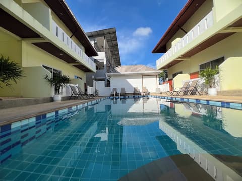 Sunrise Serenity Phuket Resort, Terrace/patio