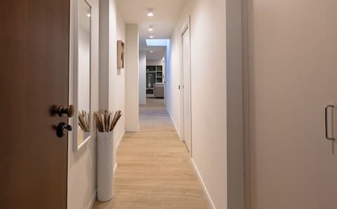 Aiello Hotels - CityLife Apartments, Interior entrance