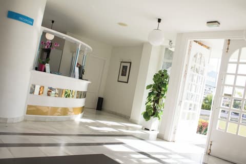 HOTEL PLAYAMAR LAREDO, Reception