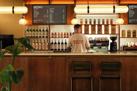 Robertas Society, Reception