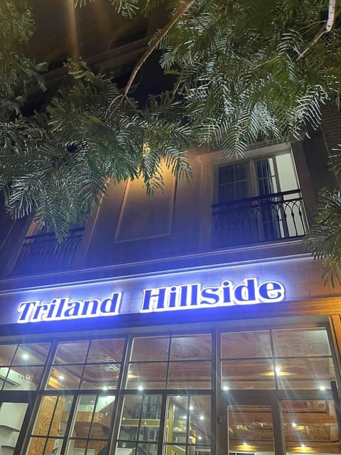 Triland Hillside, Exterior