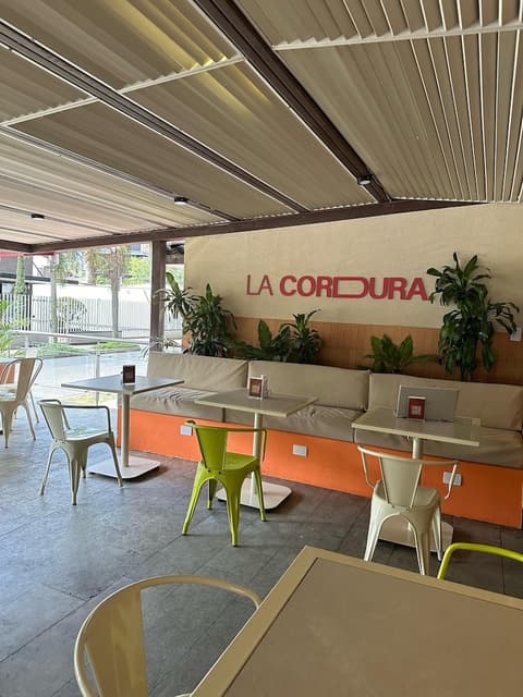 Hotel Santa Ana, Restaurant