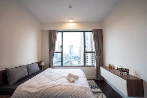 Refined Saigon - Vinhome Central Park, Room