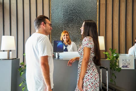 Novotel Malta Sliema, Reception