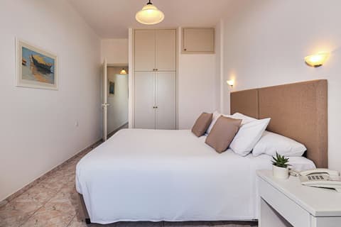 Ilios Suites, Room
