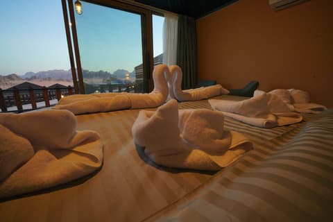 Mars Land Luxury Camp, Room