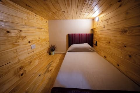 Lead Pods Hostel, Room