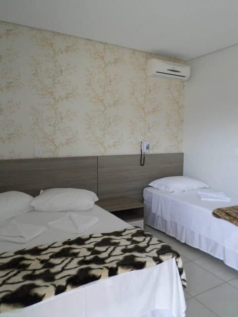 STAR HOTEL, Room