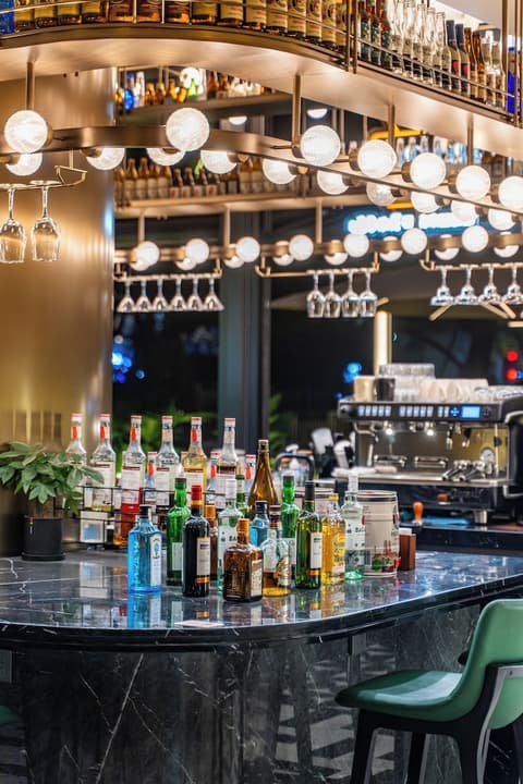 UrCove by Hyatt Guangzhou Canton Tower Exhibition Center-Registration Counter and Shuttle Bus Available during Canton Fair Period, Coffee service