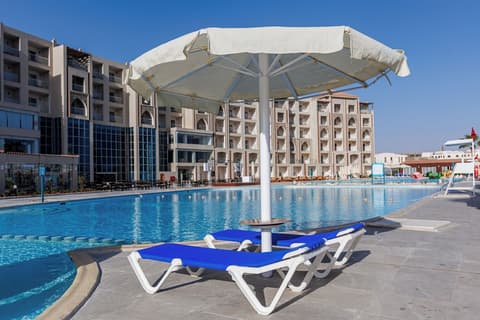 SUNRISE Alora Aqua Park Resort, Pool