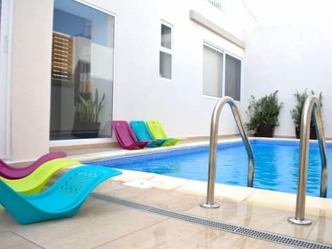 8Villa, Outdoor pool