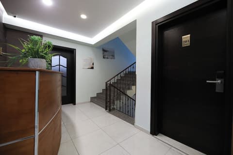 Hotel Salvadore, Reception