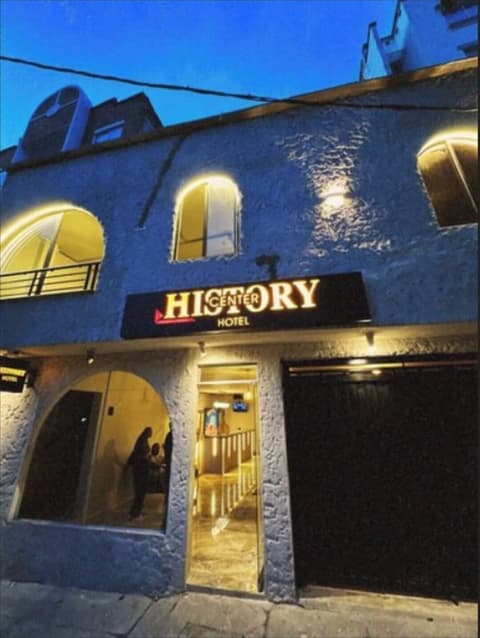 History Center Hotel, Front of property