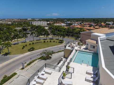 Reserva Real by Harper, Pool