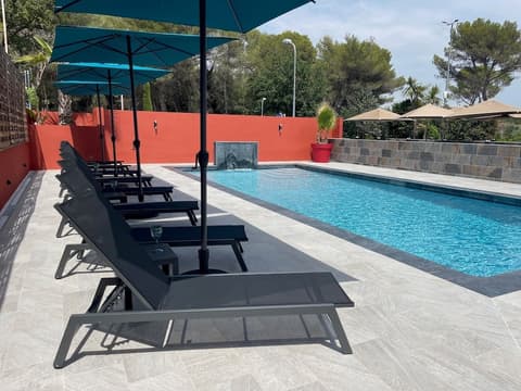 Hotel Urban Style Cannes Mouans-Sartoux, Outdoor pool