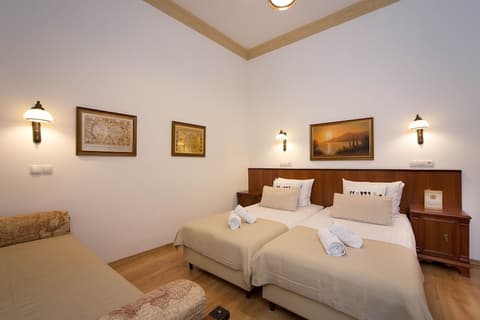 Ventus Rosa Self Service Apartments, Room