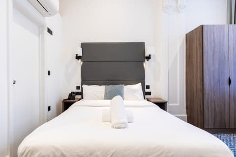 The Chapter Hotels - J Hyde Park, Room