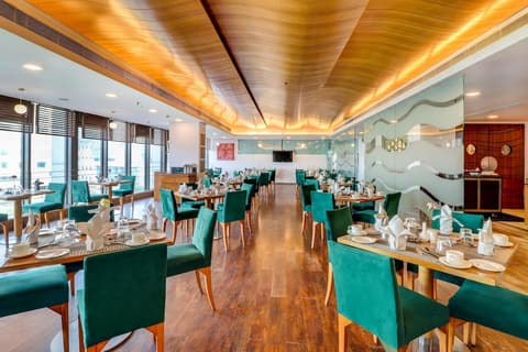 Hotel in Jaipur Near Hawa Mahal, Dining