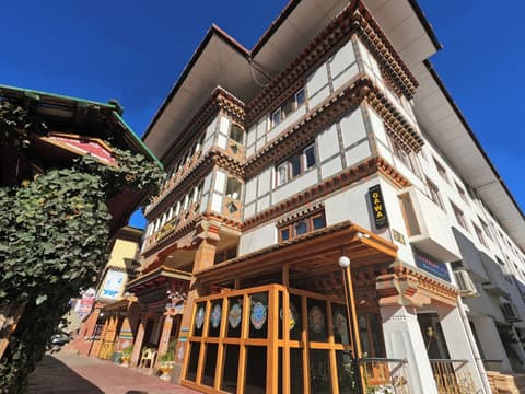 Hotel Phuntsho Pelri, Exterior