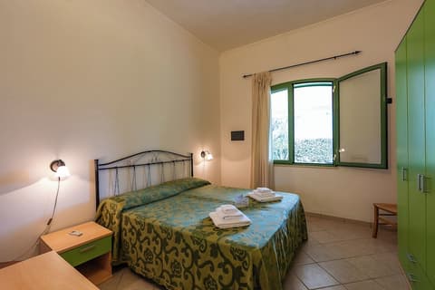 Family Village T2 Pool And Sea, Room