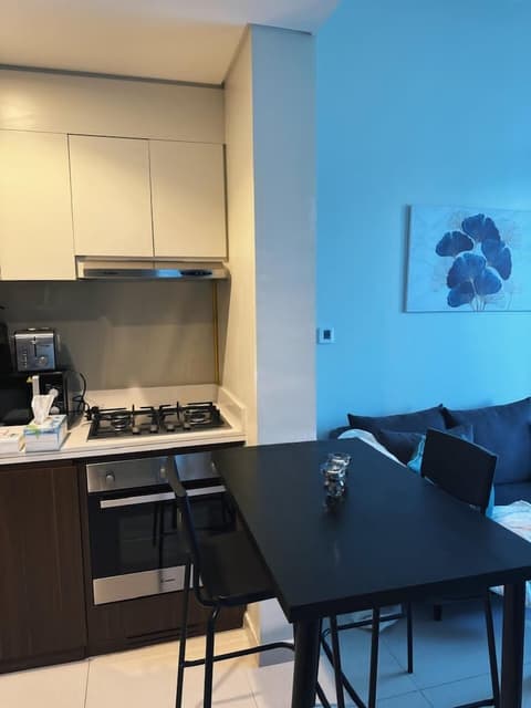 1BHK Burj View. Near Dubai Mall & Metro, In-room dining