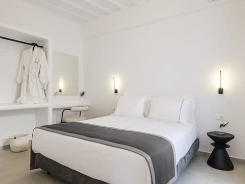 Sunset Windmills Houses, Room