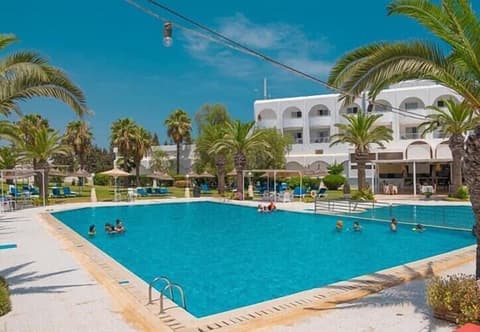 Golf Residence- Family Only, Pool