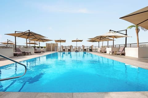 Novotel Dubai Gold District, Pool
