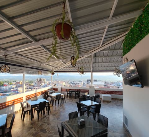 Hotel El Tambo de Tarapoto, Terrace/patio