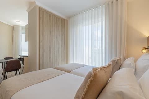 Vila Baleira Residence, Room