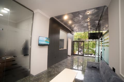 Will Hotel, Reception