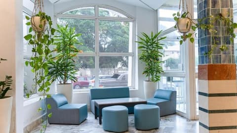 Hotel kaiser, Reception